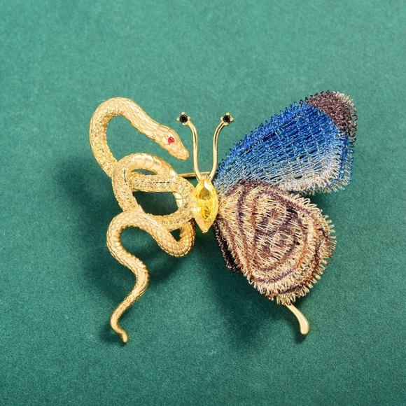 VQ Snake-Butterfly Brooch - Picture 3 of 6